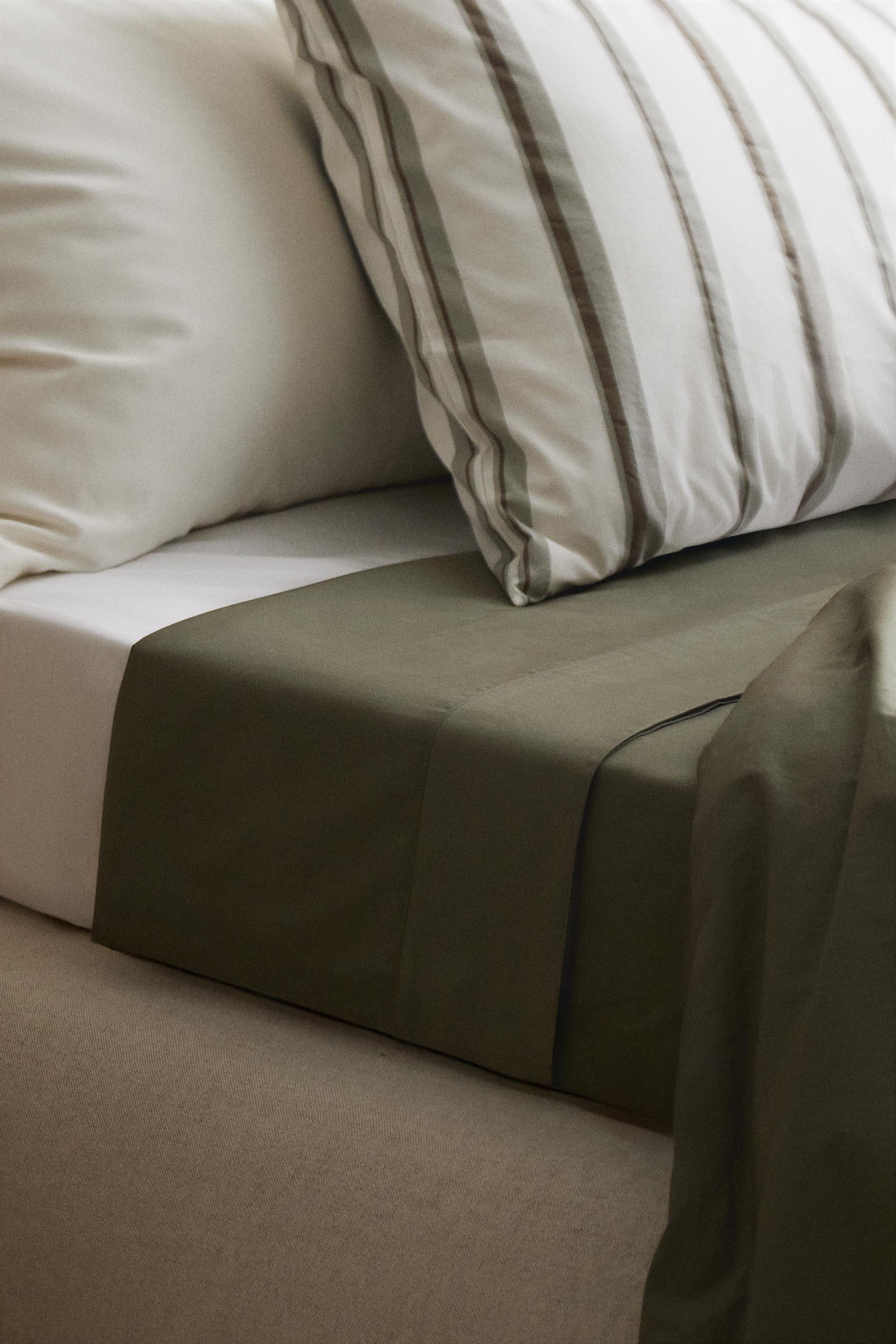 PERCALE FLAT SHEET (300 THREAD COUNT)